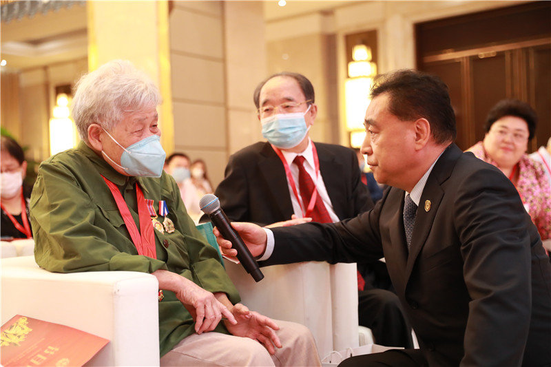 关爱最可爱的人：“博爱中国 情暖老兵”公益活动举办